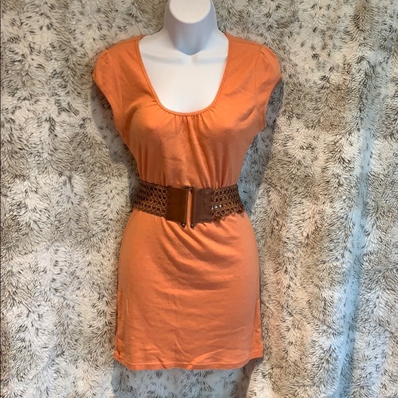 Sexy Basic Tee by Express - Picture 2 of 9